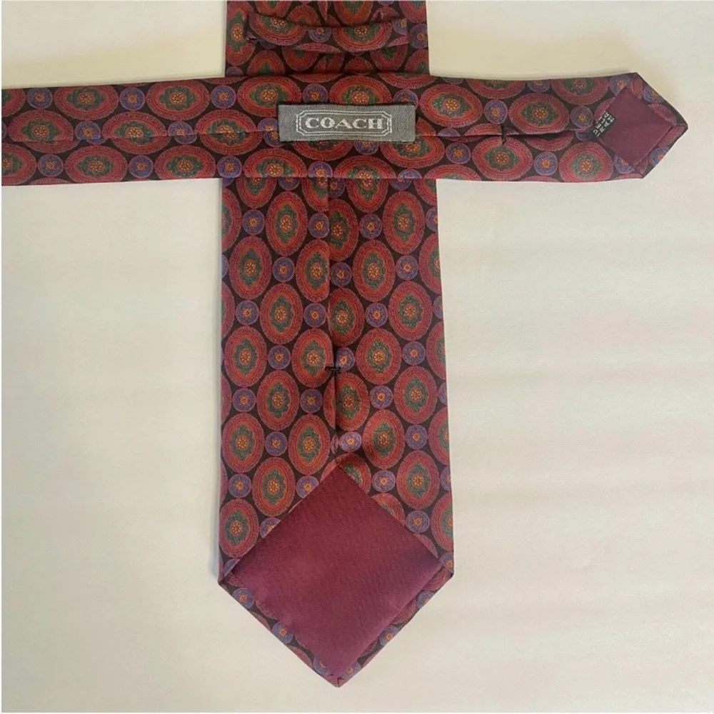 Vintage COACH Art Deco Patterned Geometric Red & Green Classic Silk Tie, 3.5”